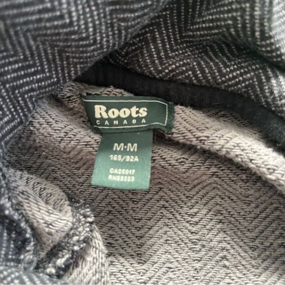 Roots Black Grey Herringbone Pattern Cowl Sweater - Picture 4 of 7